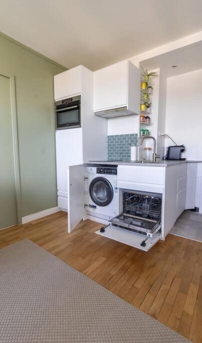 Renovated 2-Bed Apartment 2 Min From Lyon Oullins Kültér fotó